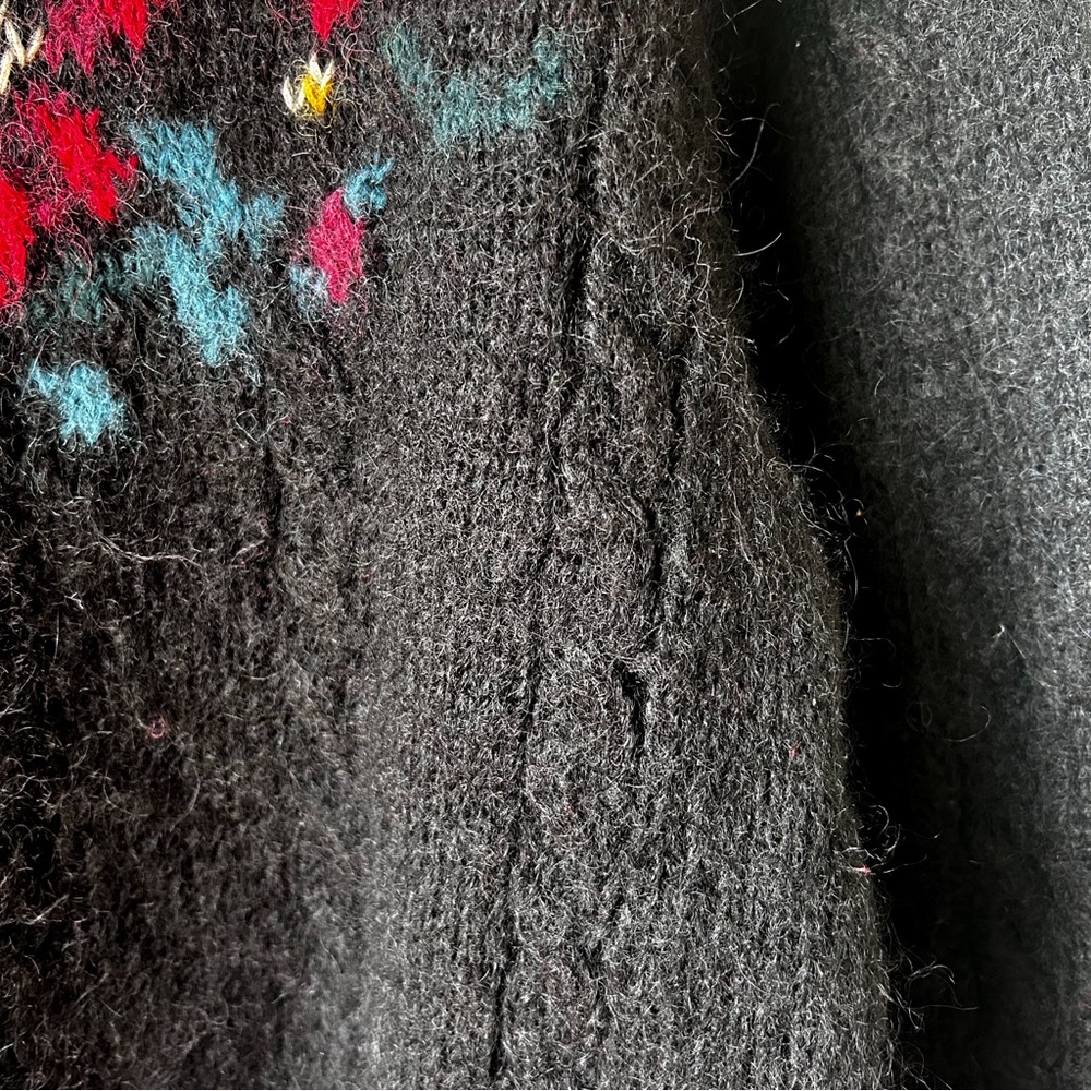 L.L. Bean Vintage 80s Floral Black Mohair Sweater XL - Picture 5 of 10